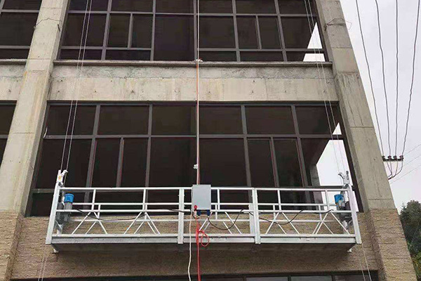 suspended scaffolding platform