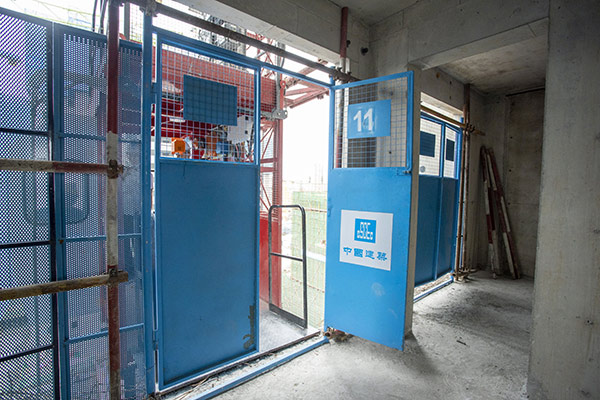 construction elevator protective door